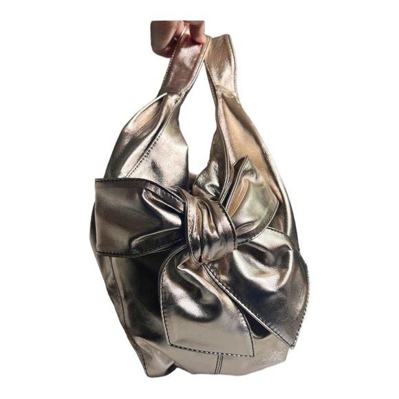 RARE NWT Valentino Garavani w/ Swarovski Crystals Nuage Bow Leather Hobo Bag - Picture 12 of 13